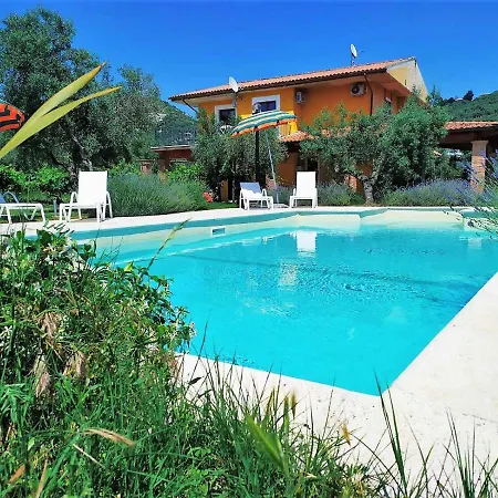 Casa Del Cavaliere Con Terrazza E Piscina Villa